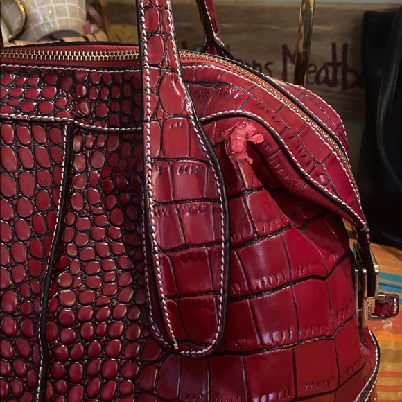 Tod's Di Bag in a red, crocodile-embossed leather finish. - Picture 10 of 15